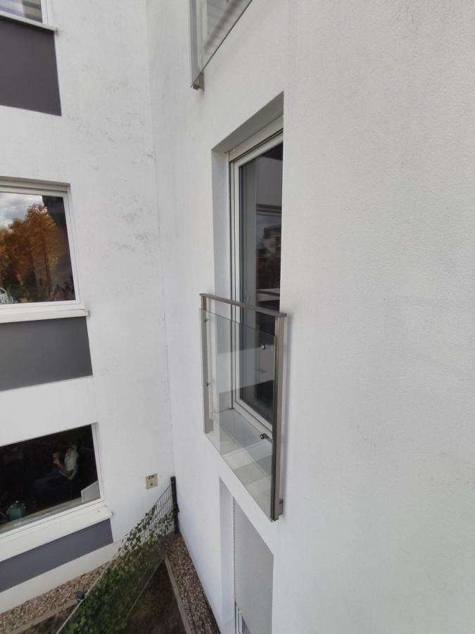 1120 Smialego 41 - Tanie Pokoje W Apartamencie - Samodzielne Zameldowanie - Self Check In Poznan Exterior foto